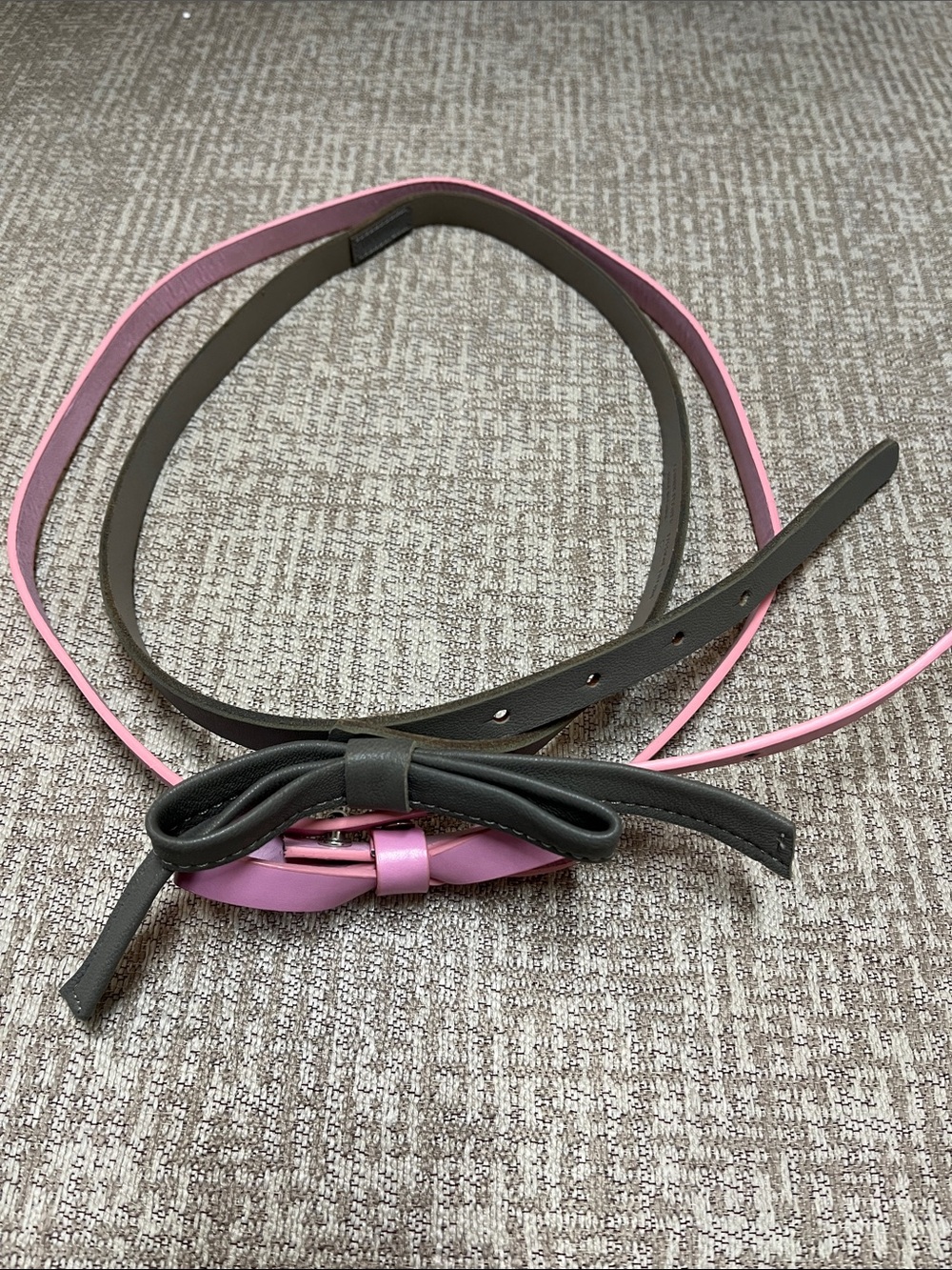 2 skinny bow belts